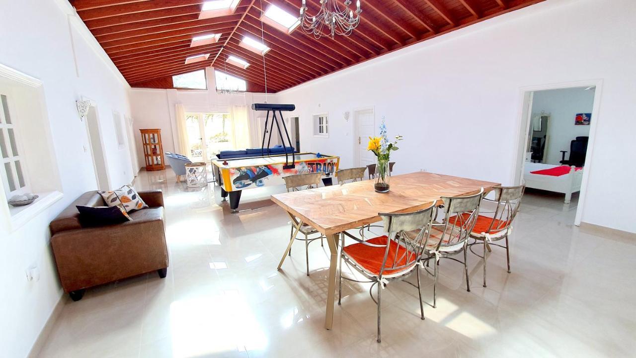 פלאיה בלנקה Stunning Sea View Villa With 6 Bedrooms & Heated Pool - Villa Renaissance מראה חיצוני תמונה