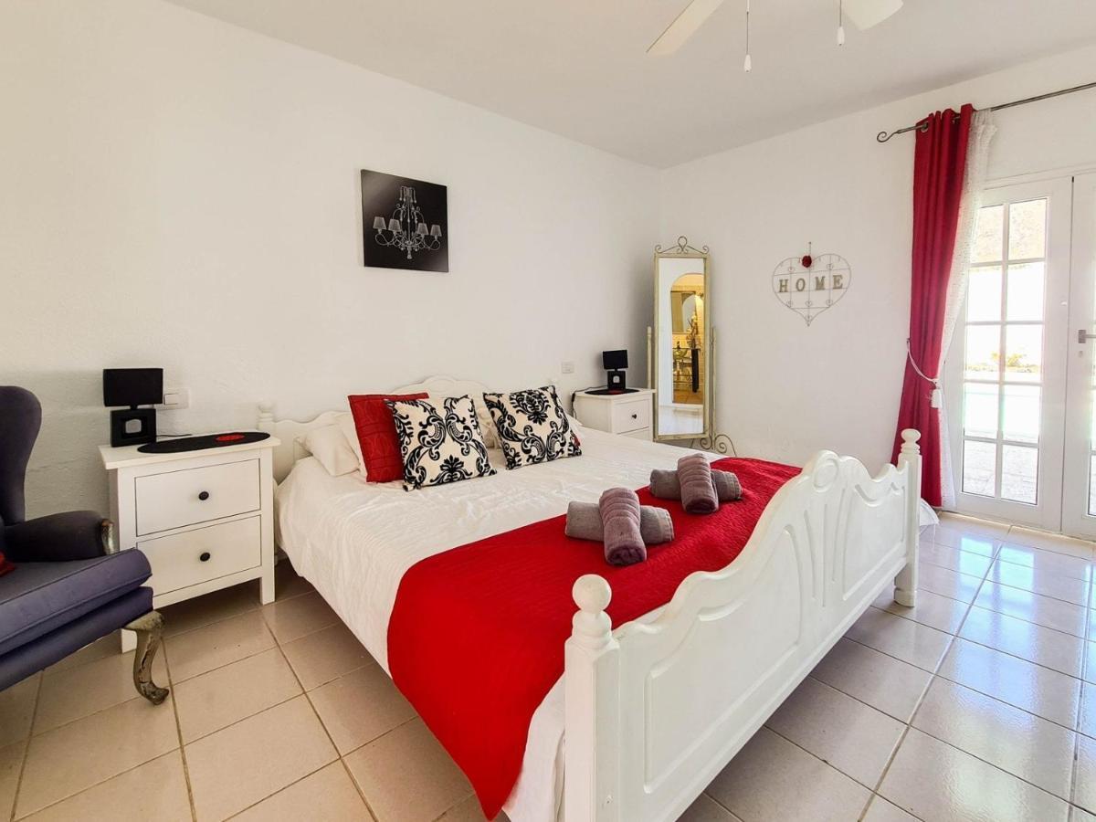 פלאיה בלנקה Stunning Sea View Villa With 6 Bedrooms & Heated Pool - Villa Renaissance מראה חיצוני תמונה