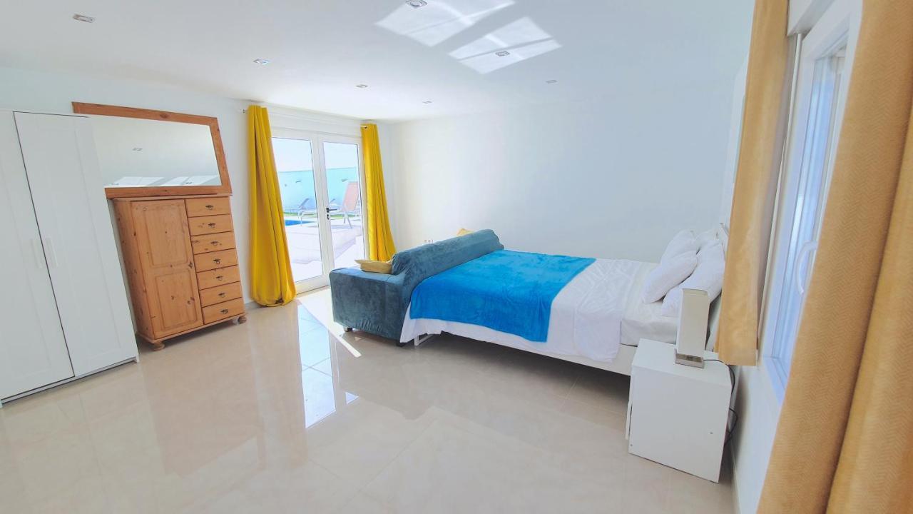 פלאיה בלנקה Stunning Sea View Villa With 6 Bedrooms & Heated Pool - Villa Renaissance מראה חיצוני תמונה