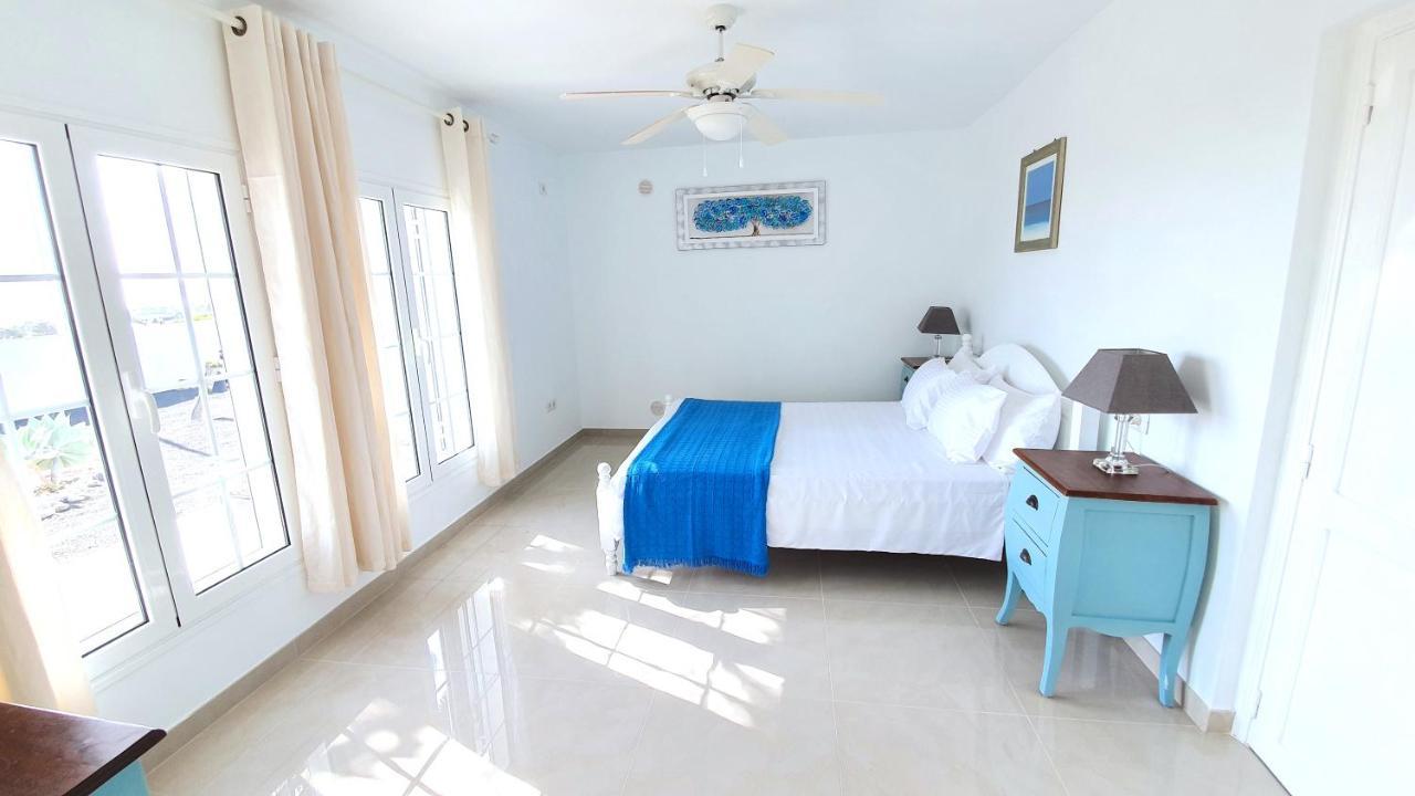 פלאיה בלנקה Stunning Sea View Villa With 6 Bedrooms & Heated Pool - Villa Renaissance מראה חיצוני תמונה